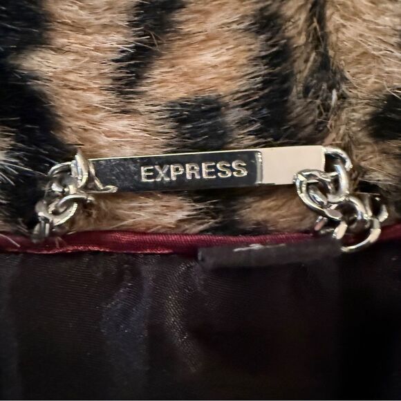 Express Faux Fur Leopard Coat - Picture 6 of 10